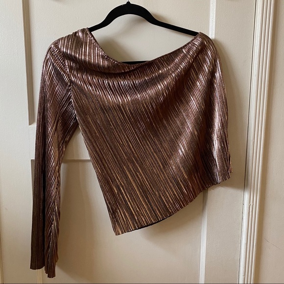 HOUSE OF HARLOW ROSS TOP - Picture 4 of 5